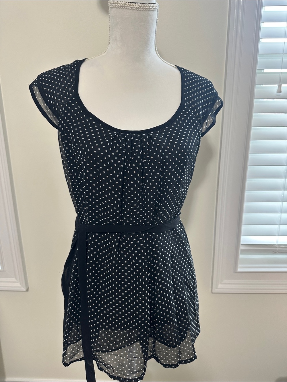 Maternity cap sleeve top